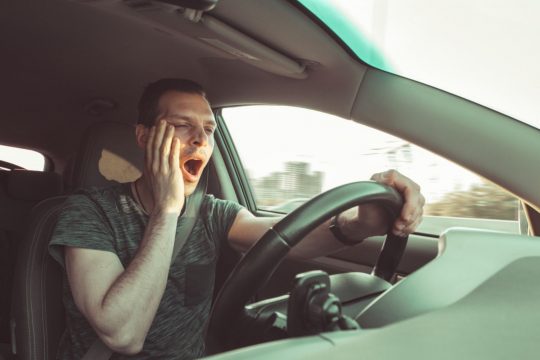 5 Best Tips To Avoid Feeling Drowsy While Driving